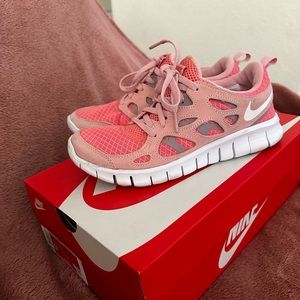 Pink Nike Free Run 2 (GS) sz 5.5